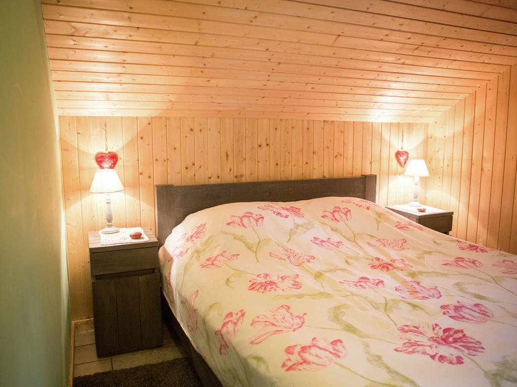 Luxurious Chalet In Oud Turnhout With Large Garden Villa Oud-Turnhout Exterior foto